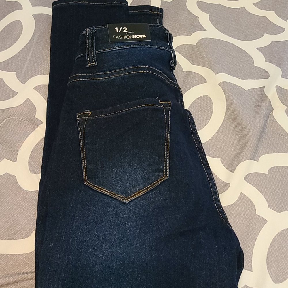 Fashion Nova Jeans - Picture 3 of 3